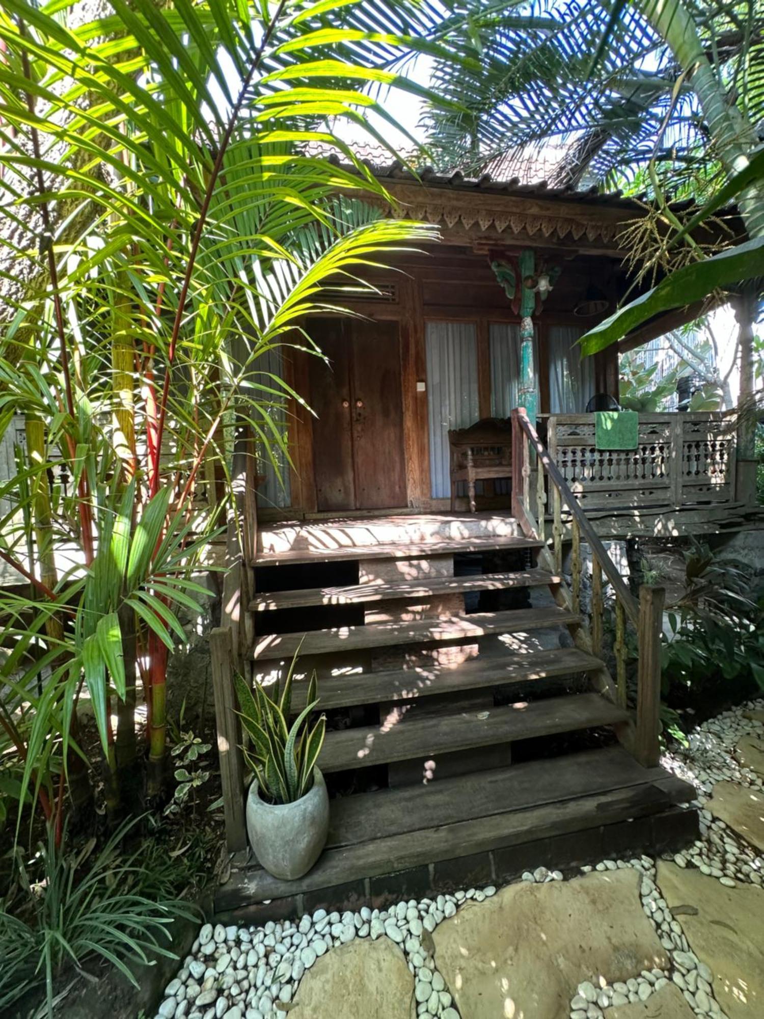 Umakayu Joglo Villa Canggu - Boutique Hotel Екстер'єр фото
